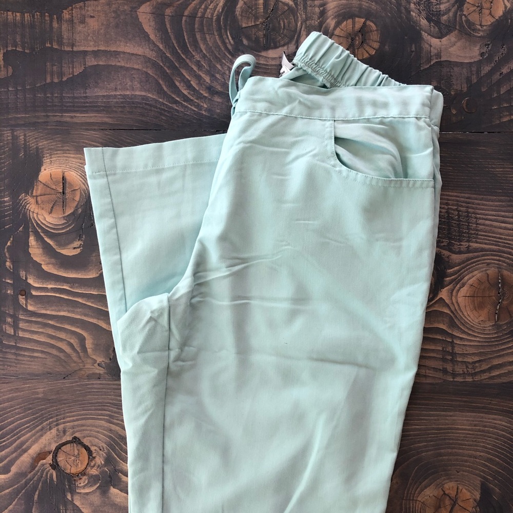 Scrub pants